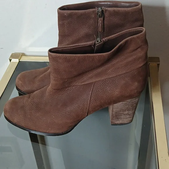 Cole Haan nike air Cassidy brown ankle booties size 10 - Picture 3 of 16